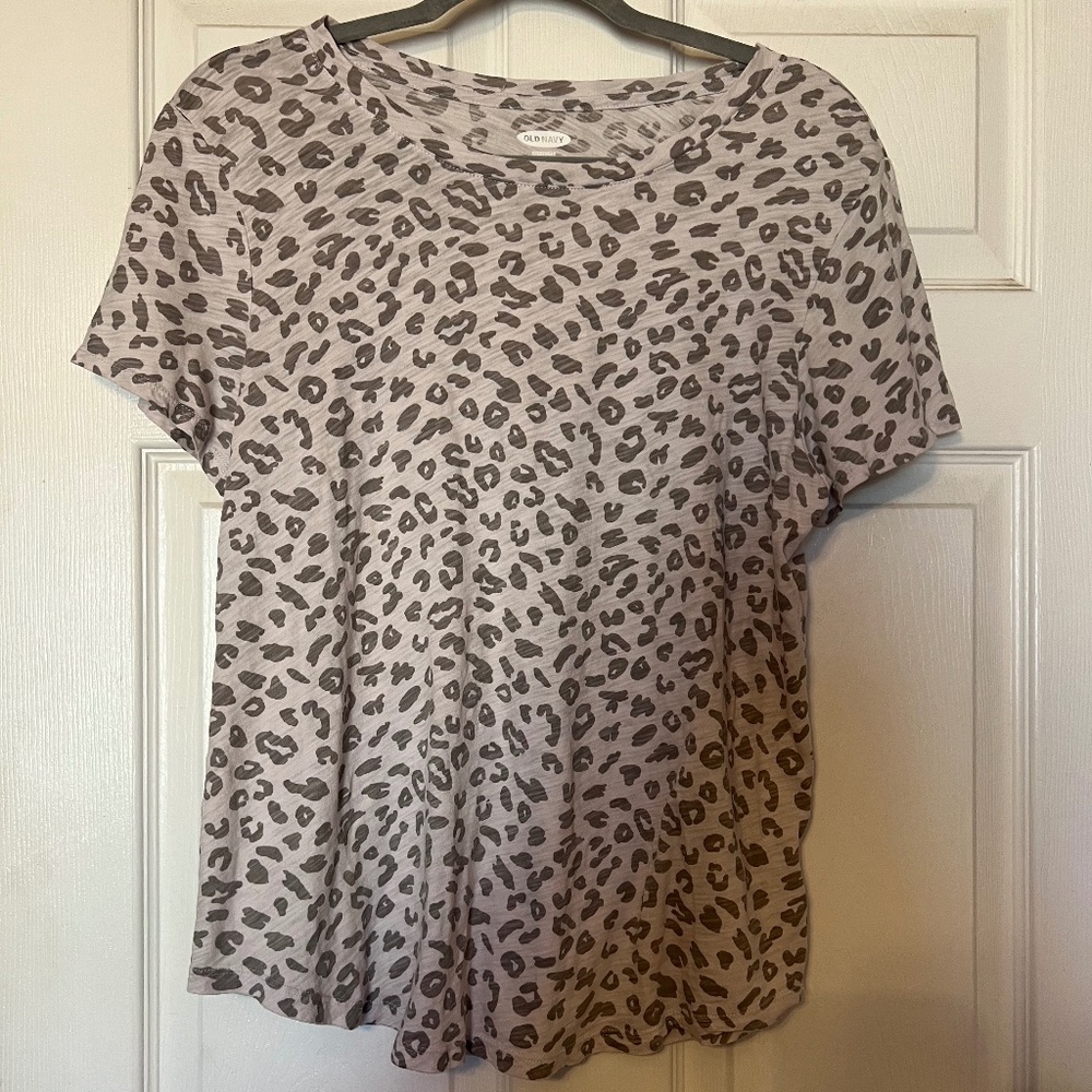 Old Navy Everyday Leopard Print Shirt